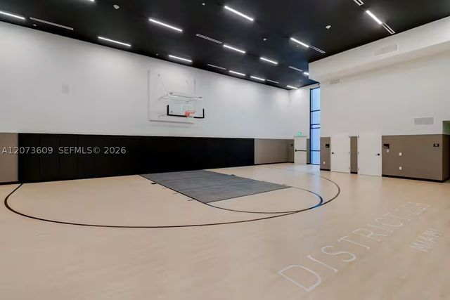 225 N Miami Ave 1407, Miami, FL 33128