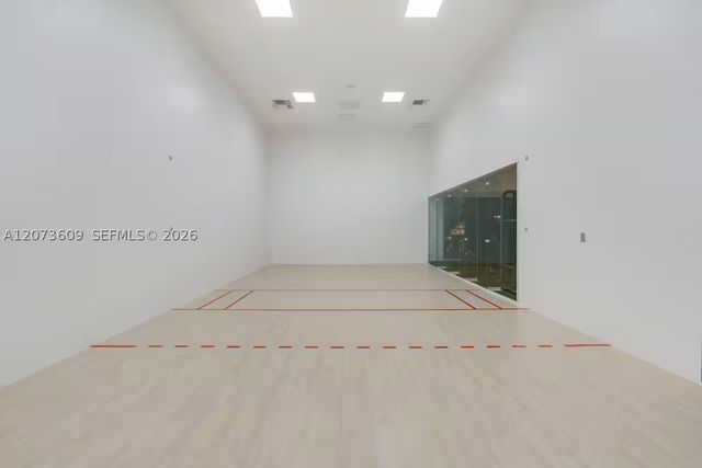 225 N Miami Ave 1407, Miami, FL 33128