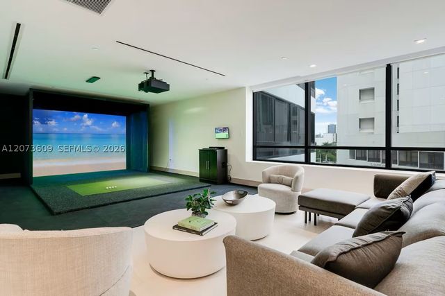 225 N Miami Ave 1407, Miami, FL 33128