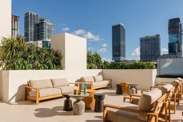 225 N Miami Ave 1407, Miami, FL 33128