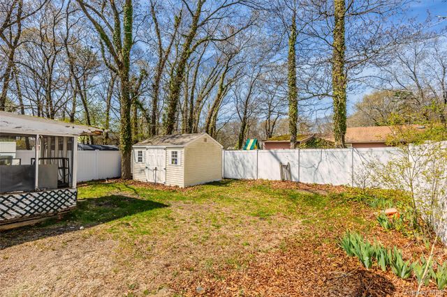 92 Wauwepex Trail, Ridge, NY 11961