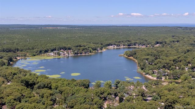 92 Wauwepex Trail, Ridge, NY 11961