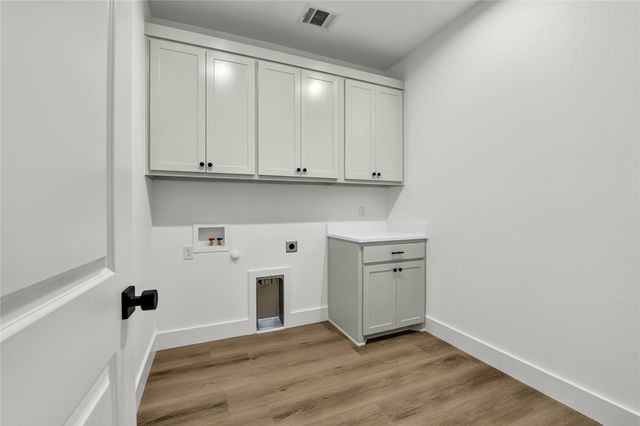 323 Rita Ridge Court, Millsap, TX 76066