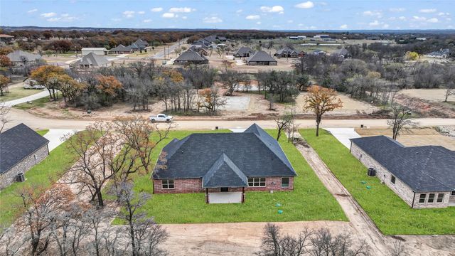 323 Rita Ridge Court, Millsap, TX 76066