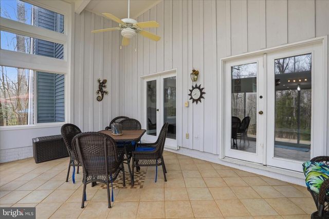 12 RIVER BLUFFS DR, Fredericksburg, VA 22407