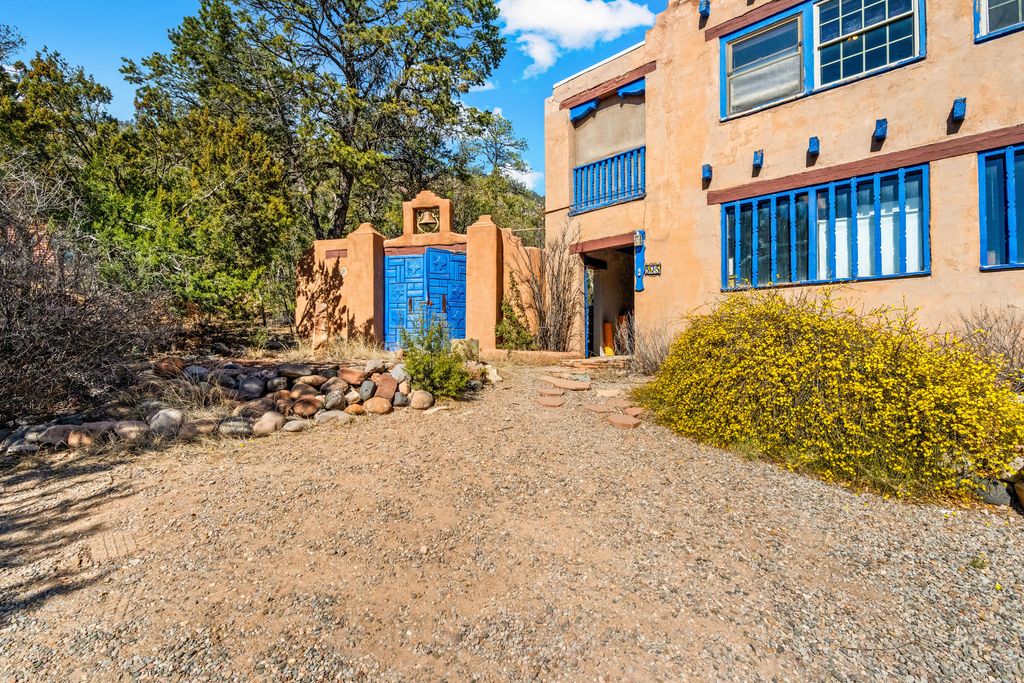 Image 2 of property listing at 575 Redondo Road, Jemez Springs, NM 87025
