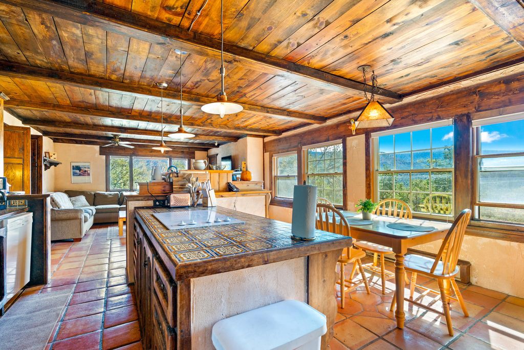 Image 5 of property listing at 575 Redondo Road, Jemez Springs, NM 87025