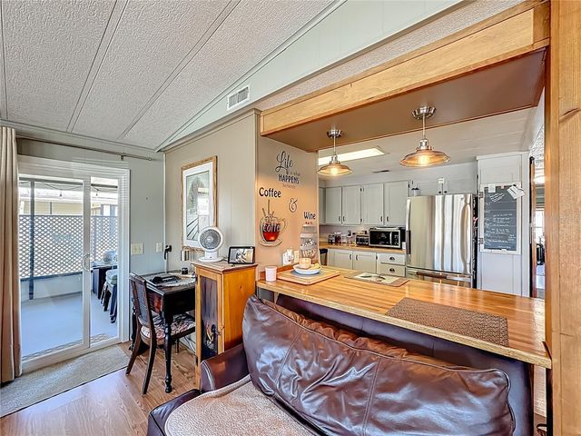 1437 MOHAWK CIRCLE, Tavares, FL 32778