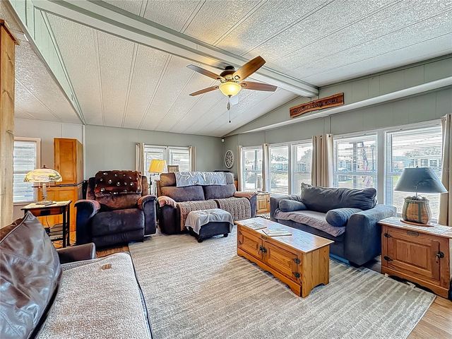 1437 MOHAWK CIRCLE, Tavares, FL 32778