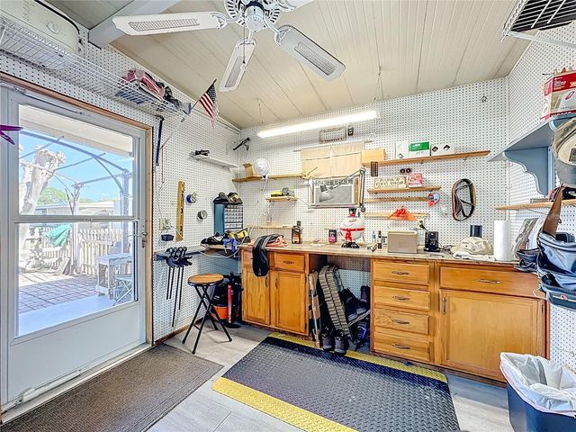 1437 MOHAWK CIRCLE, Tavares, FL 32778