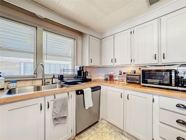 1437 MOHAWK CIRCLE, Tavares, FL 32778