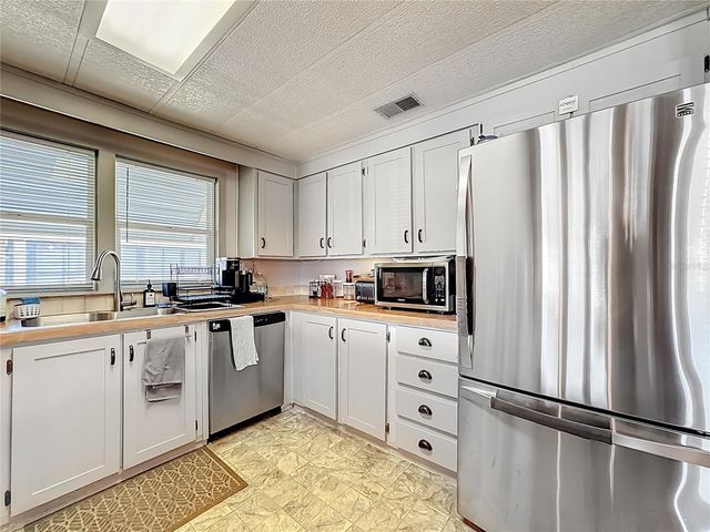 1437 MOHAWK CIRCLE, Tavares, FL 32778