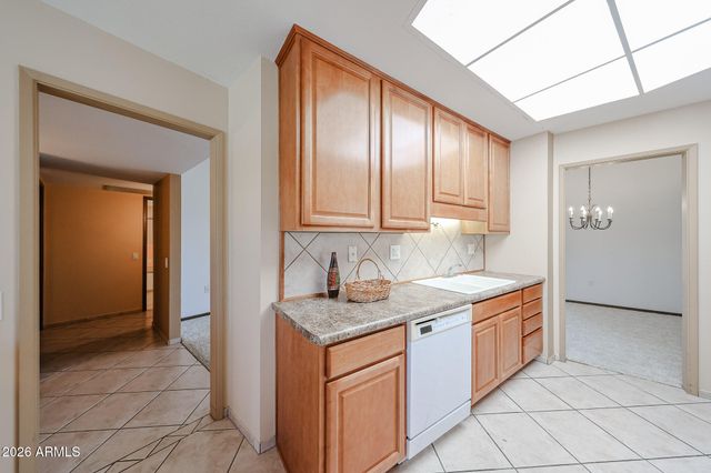 11009 W JACARANDA Drive, Sun City, AZ 85373