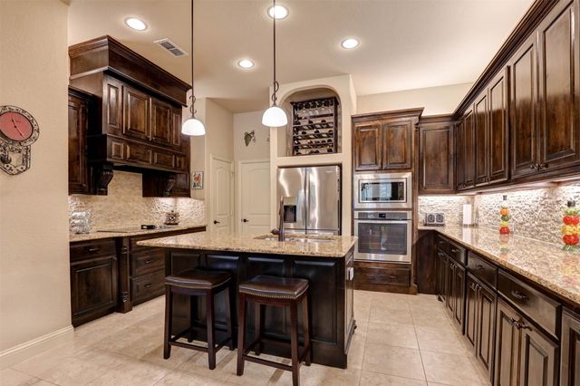 7205 E Nirvana Circle, North Richland Hills, TX 76182