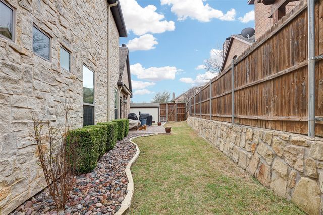 7205 E Nirvana Circle, North Richland Hills, TX 76182