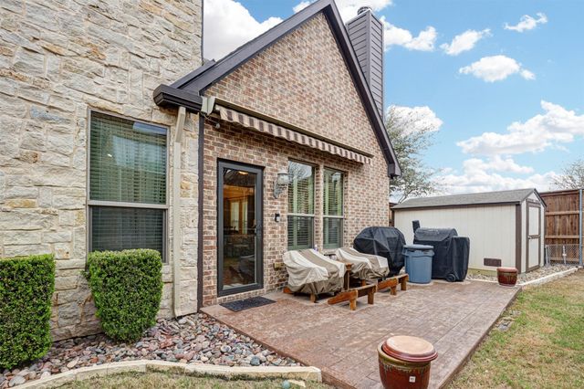 7205 E Nirvana Circle, North Richland Hills, TX 76182