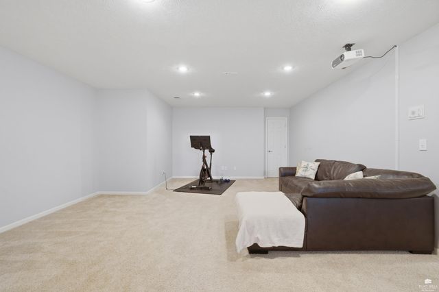 8635 Talon Drive, Manhattan, KS 66502