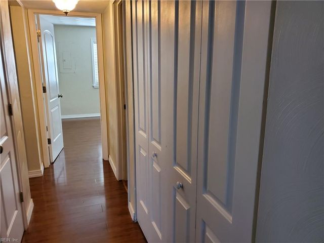 1518 Chela Ave Apt B1, Norfolk, VA 23503