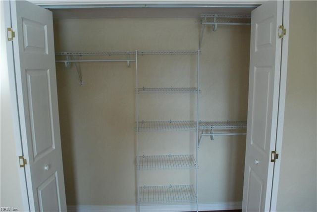 1518 Chela Ave Apt B1, Norfolk, VA 23503