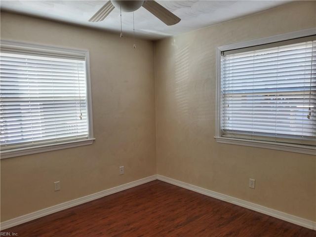 1518 Chela Ave Apt B1, Norfolk, VA 23503