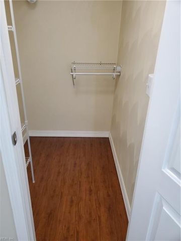 1518 Chela Ave Apt B1, Norfolk, VA 23503