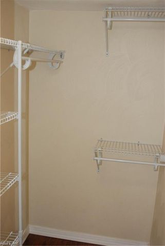 1518 Chela Ave Apt B1, Norfolk, VA 23503