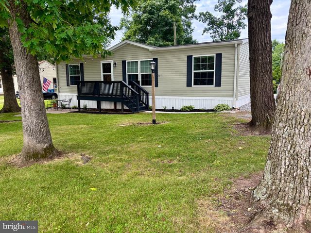 87 MOBILE DR, Thomasville, PA 17364