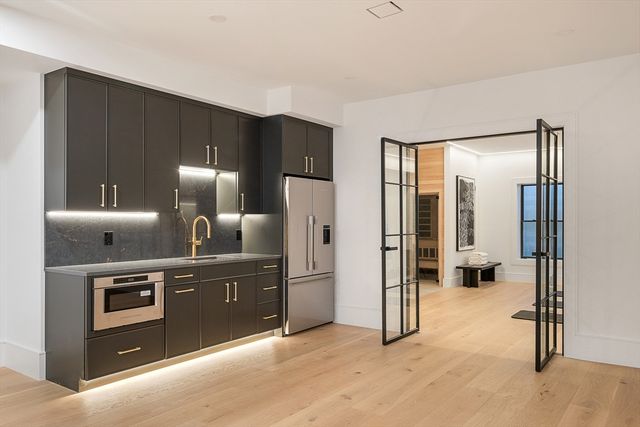 1301 Commonwealth Ave, Newton, MA 02465