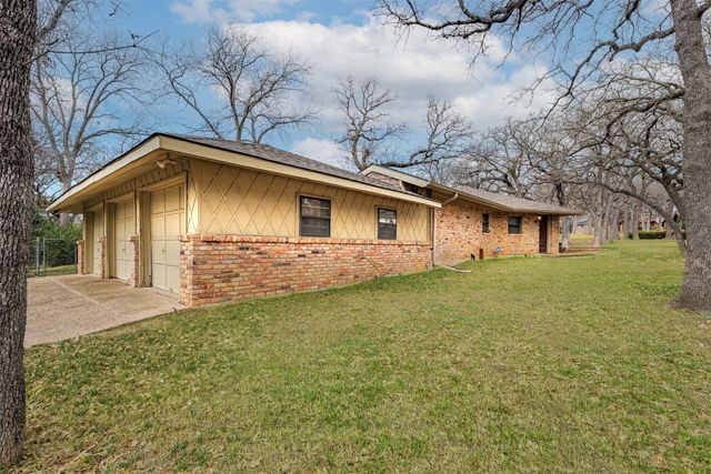 1650 Danciger Drive, Fort Worth, TX 76112