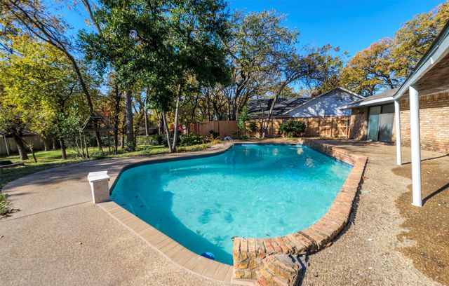 1650 Danciger Drive, Fort Worth, TX 76112