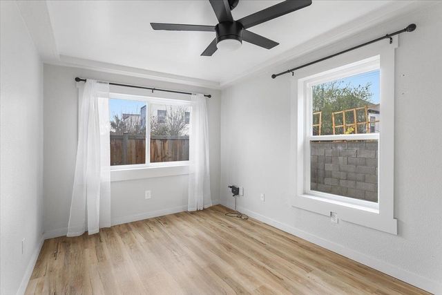 3029 Chestnut St, Oakland, CA 94608