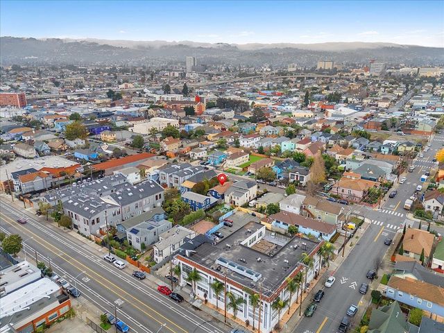 3029 Chestnut St, Oakland, CA 94608