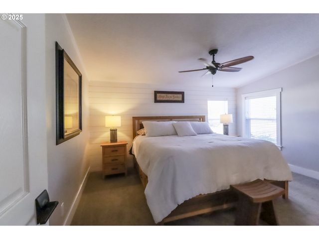 620 E 2ND St, Yamhill, OR 97148