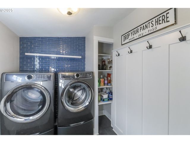 620 E 2ND St, Yamhill, OR 97148