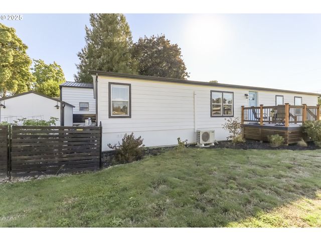 620 E 2ND St, Yamhill, OR 97148