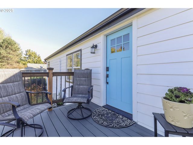 620 E 2ND St, Yamhill, OR 97148