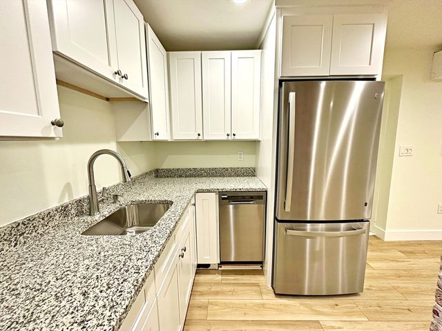128 Webster St A, Boston, MA 02128