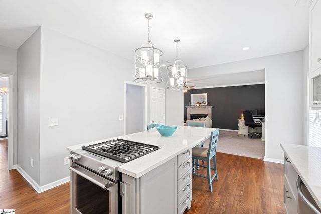 18 Pinehurst Green Way, Greenville, SC 29609