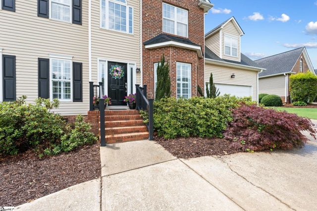 18 Pinehurst Green Way, Greenville, SC 29609
