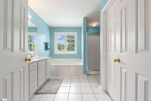 18 Pinehurst Green Way, Greenville, SC 29609