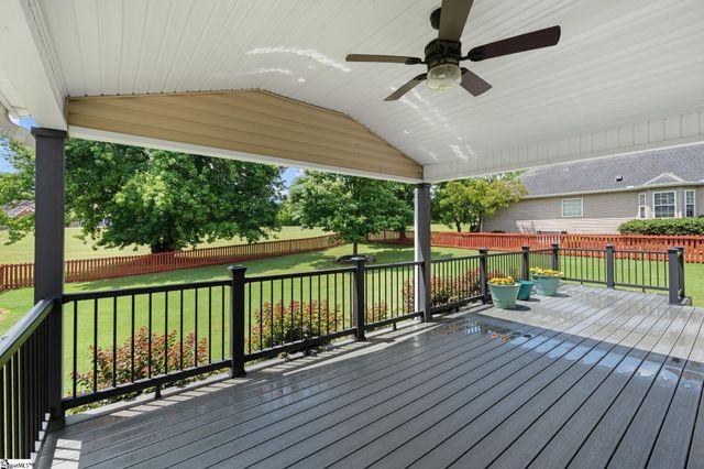 18 Pinehurst Green Way, Greenville, SC 29609