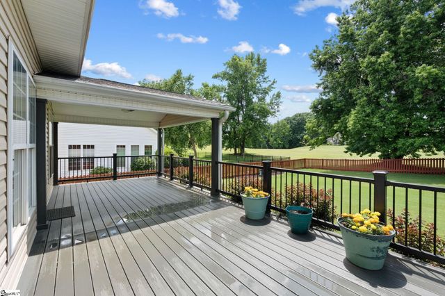 18 Pinehurst Green Way, Greenville, SC 29609