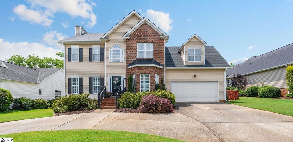 18 Pinehurst Green Way, Greenville, SC 29609