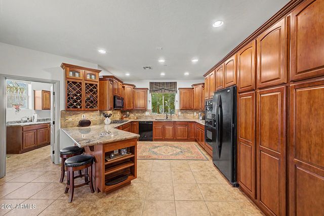 2996 E AGRITOPIA Loop N, Gilbert, AZ 85296