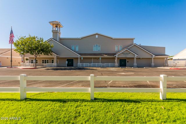 2996 E AGRITOPIA Loop N, Gilbert, AZ 85296