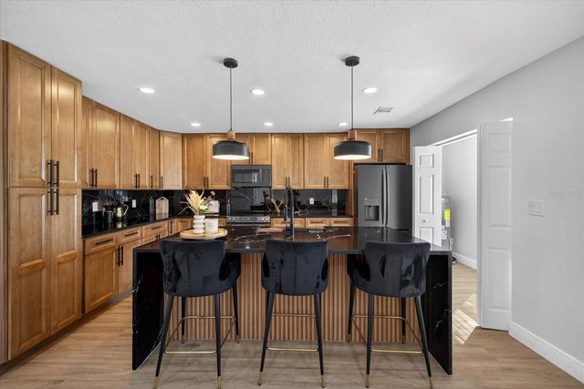 10709 DOWRY AVENUE, Tampa, FL 33615