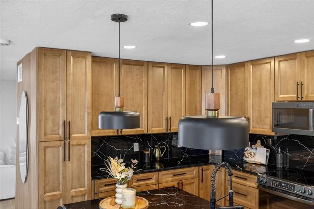 10709 DOWRY AVENUE, Tampa, FL 33615