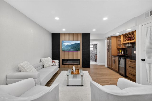 10709 DOWRY AVENUE, Tampa, FL 33615