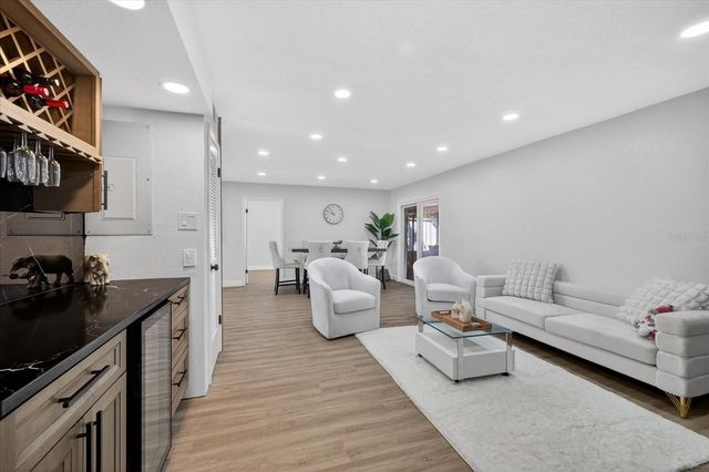 10709 DOWRY AVENUE, Tampa, FL 33615