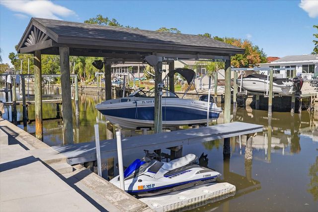 10709 DOWRY AVENUE, Tampa, FL 33615